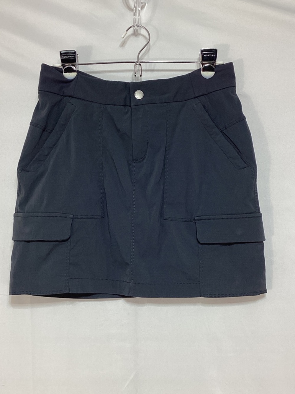 Athleta Women’s Dark Gray Utility Cargo Skort Size 8